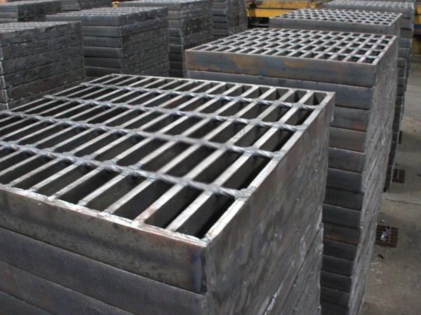 Como as placas de grelha de aço em terminais portuários podem melhorar de forma abrangente a segurança da plataforma Análise de tecnologias-chave