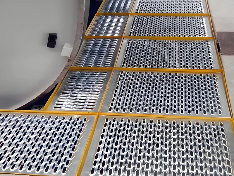 Estrutura de Grip em Chapa Gradeada